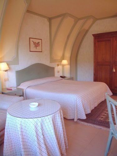 Pagoda Hotel 4*